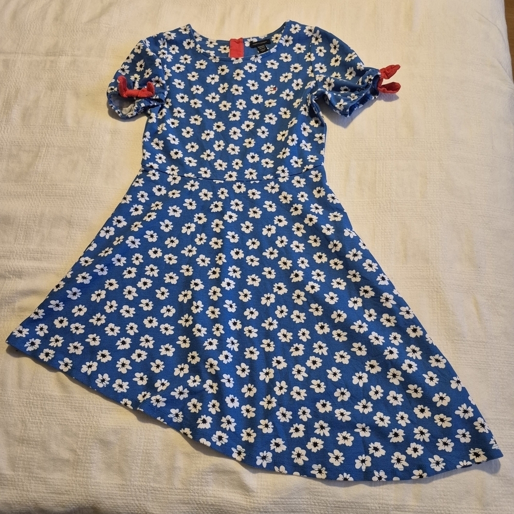 Tommy Hilfiger girls size Medium or 8/10 blue dress with white flowers EUC